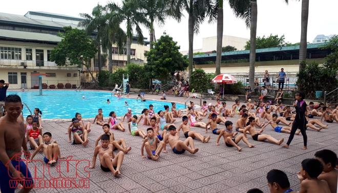 Hà Nội phổ cập bơi miễn phí cho học sinh phổ thông dịp hè ảnh 1